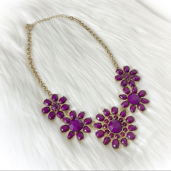 💕Beautiful Purple & Gold Statement Necklace💕 - Picture 3 of 7
